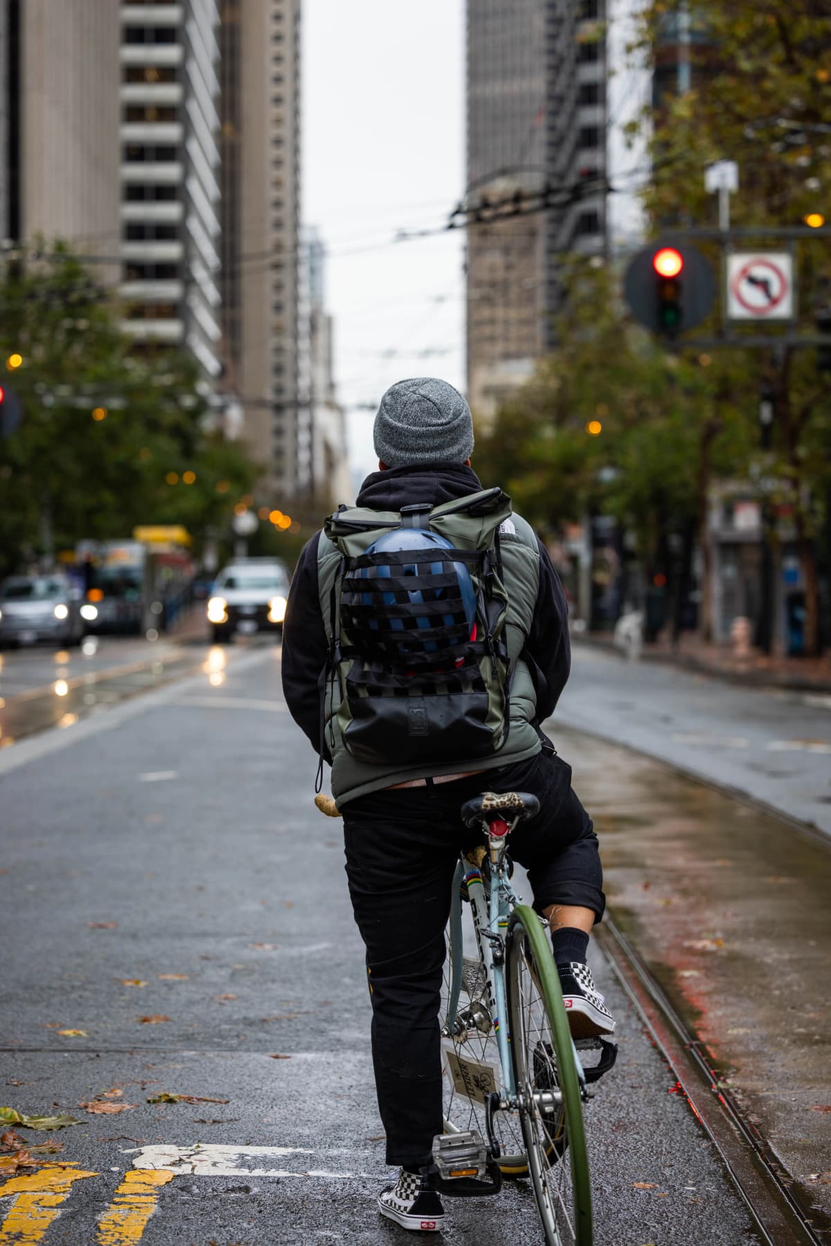 Cycliste en vélo de fonction